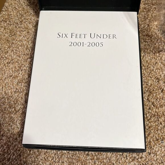 Six feet under the complete fifth season. Watched twice   - Picture 3 of 9
